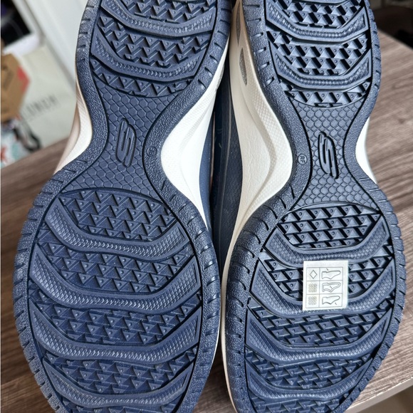 Sketchers Commute Time Mules - Picture 5 of 8